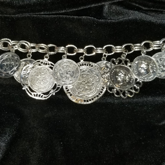 Coin Bracelet Silvertone Fashion - Picture 3 of 3